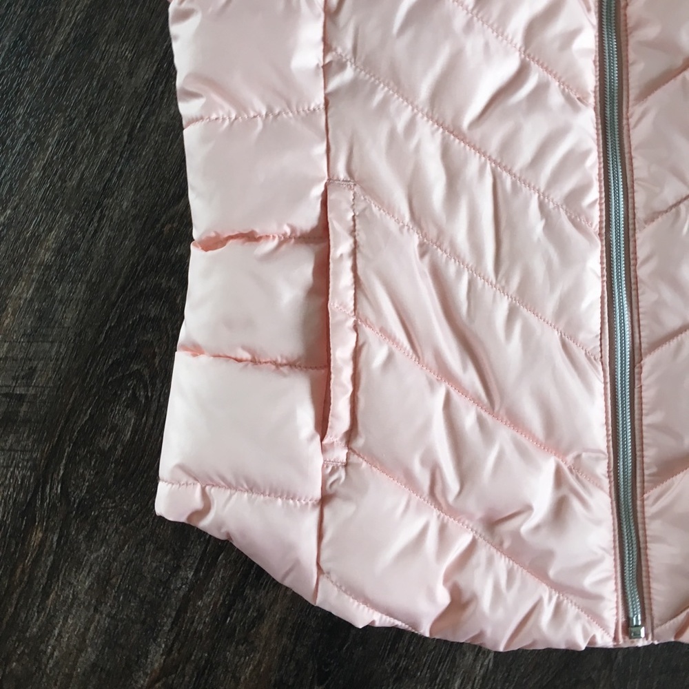 Vest - Picture 2 of 5